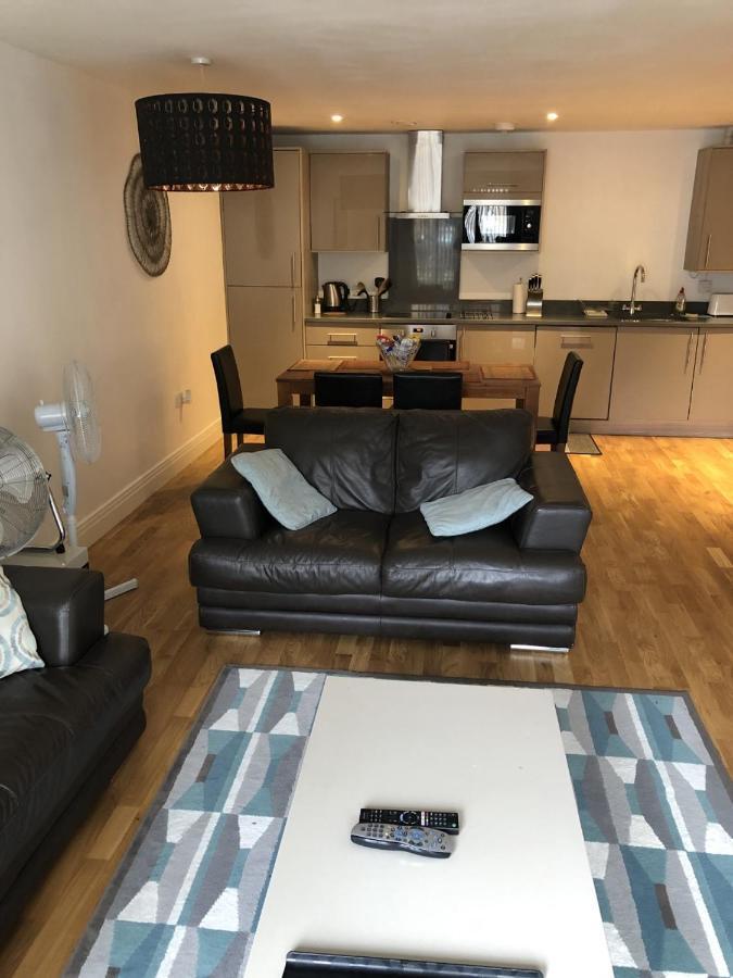 Stockley Near Heathrow Apartment Yiewsley Екстериор снимка